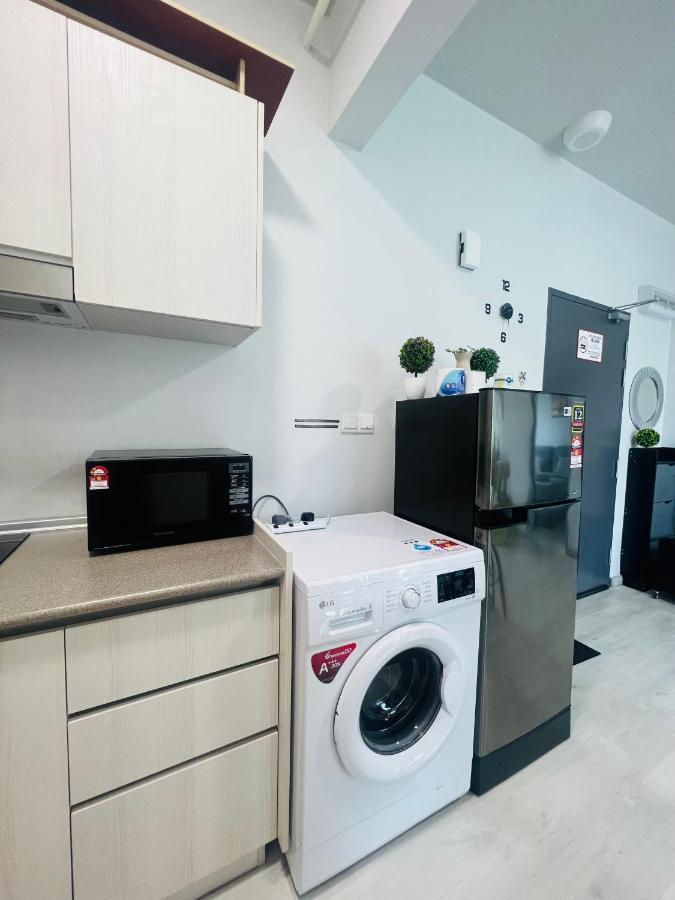 Botiza Suites At Jesselton Quay Kota Kinabalu Eksteriør bilde