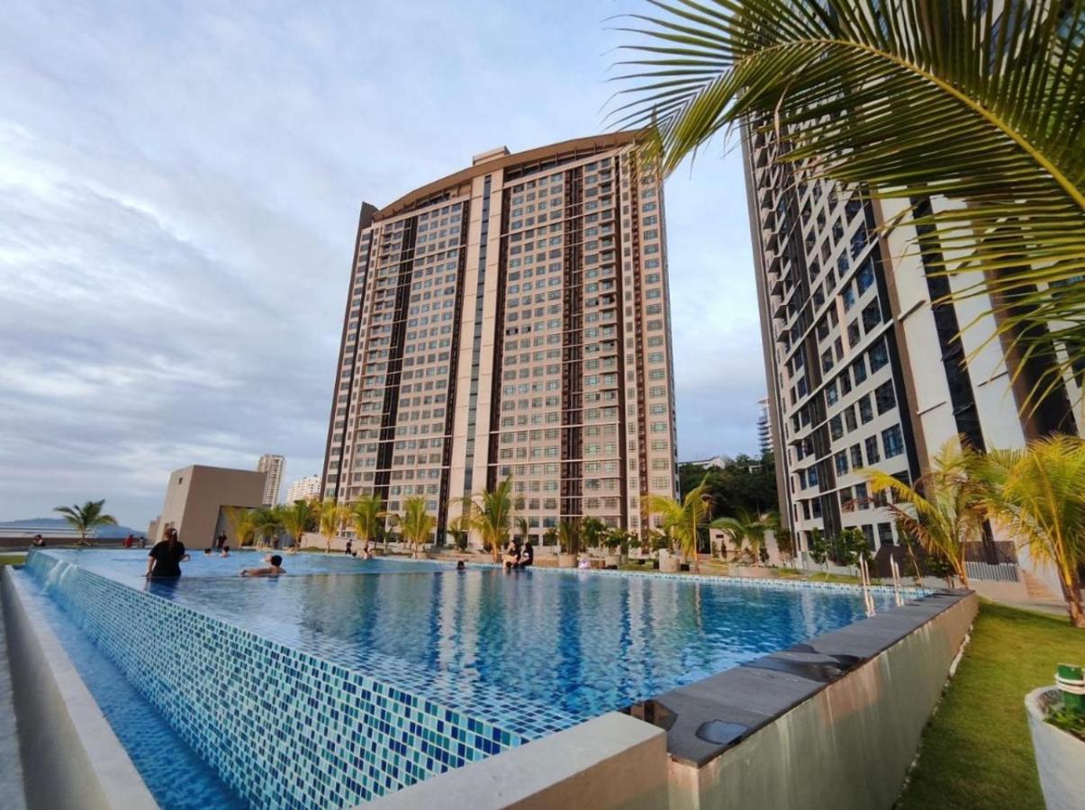 Botiza Suites At Jesselton Quay Kota Kinabalu Eksteriør bilde
